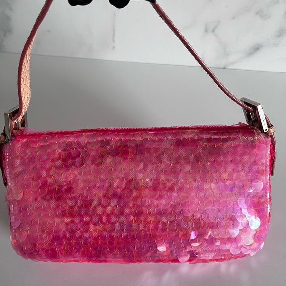 Iconic Fendi pink sequin baguette - Picture 4 of 7